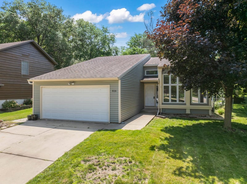 826 Northland Pl NE, Rochester, MN 55906