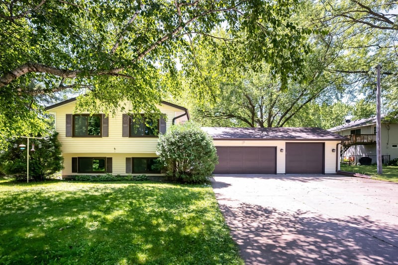 13589 67th Pl N, Maple Grove, MN 55311