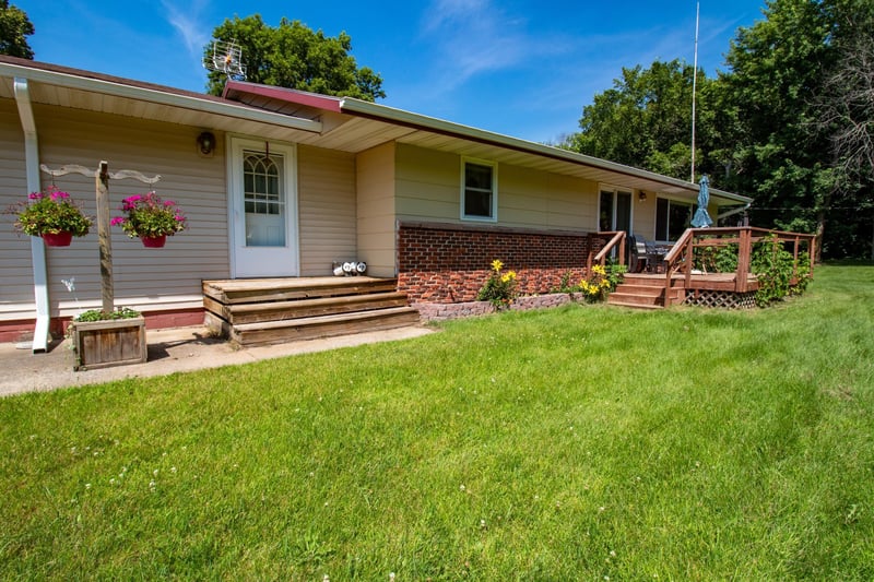 63037 230th St, Hewitt, MN 56453