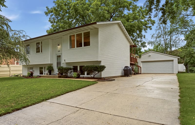 510 16 1/2 St SE, Rochester, MN 55904