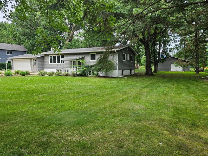 212 8th Ave N, Sartell, MN 56377