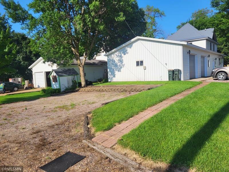 500 Bowman St, Stewart, MN 55385