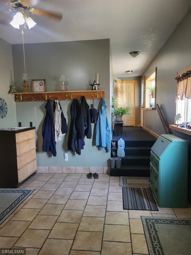 500 Bowman St, Stewart, MN 55385