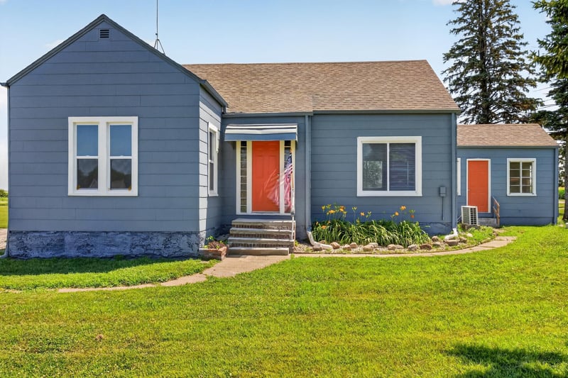 1304 130th Ave, Welcome, MN 56181