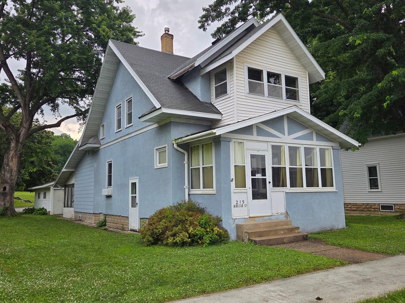 215 W Jessie St, Rushford, MN 55971
