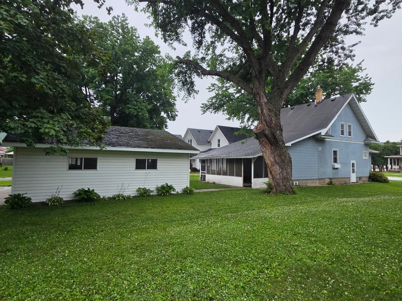 215 W Jessie St, Rushford, MN 55971