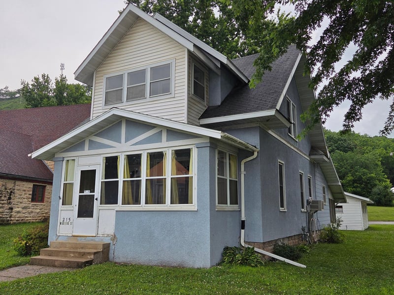 215 W Jessie St, Rushford, MN 55971