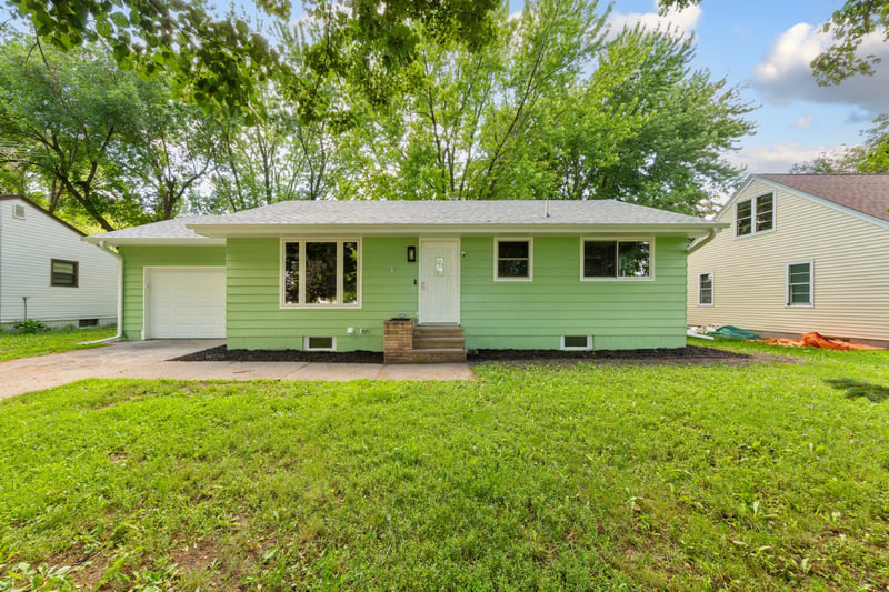 330 Main St, Green Isle, MN 55338