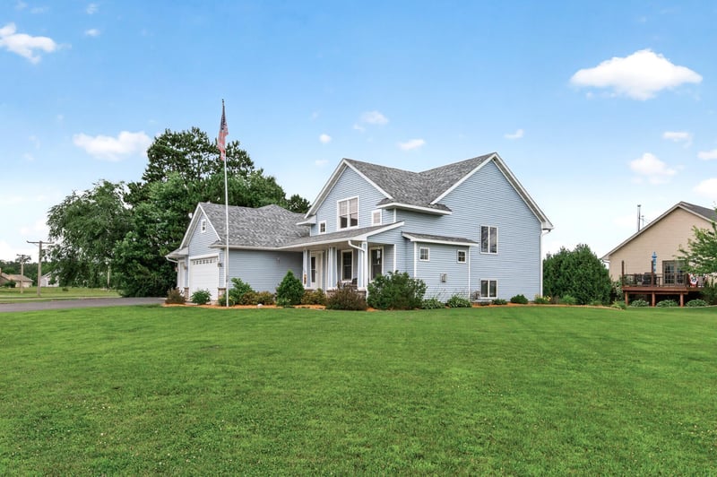 4858 382nd Dr, North Branch, MN 55056
