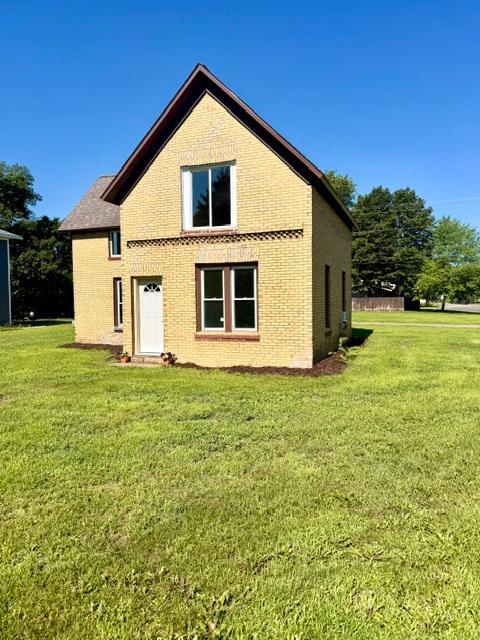 715 5th St NE, Little Falls, MN 56345
