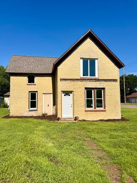 715 5th St NE, Little Falls, MN 56345