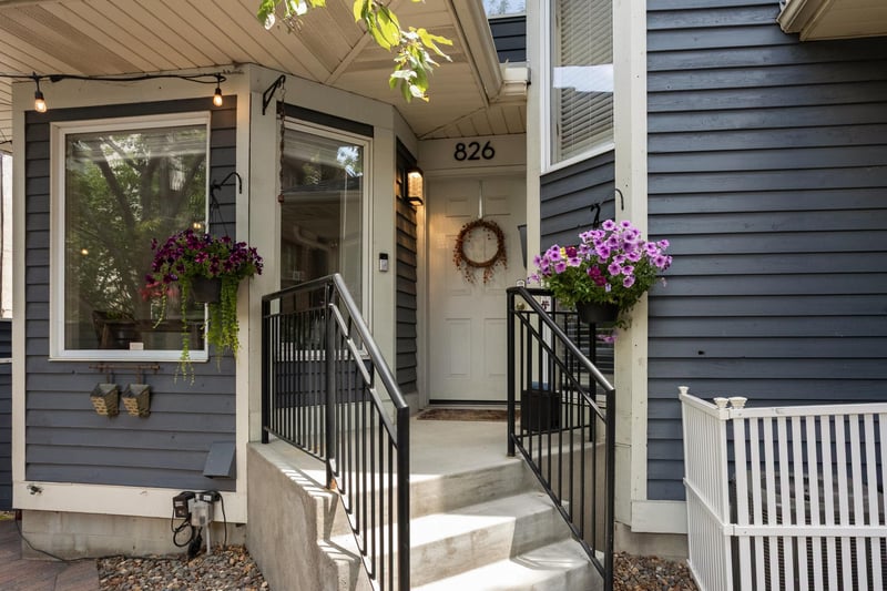 826 Summit Ave, Minneapolis, MN 55403