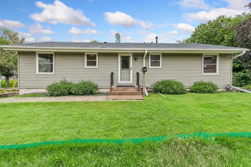 609 Mill St, Excelsior, MN 55331