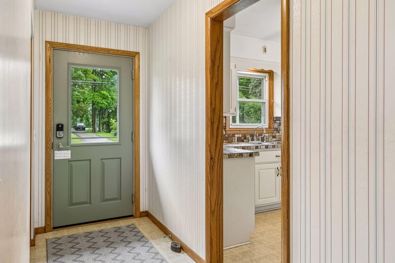 609 Mill St, Excelsior, MN 55331
