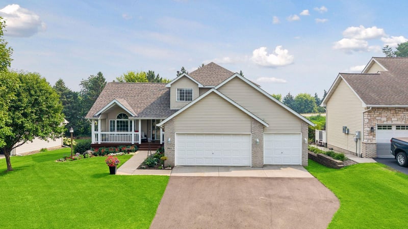 3963 Bailey Ridge Draw, Woodbury, MN 55125