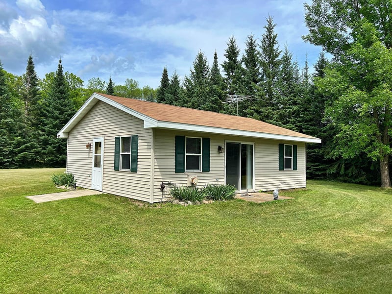 20433 640th Ln, Jacobson, MN 55752