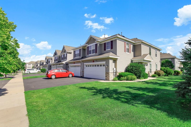 332 Orendorff Way NE, Columbia Heights, MN 55421