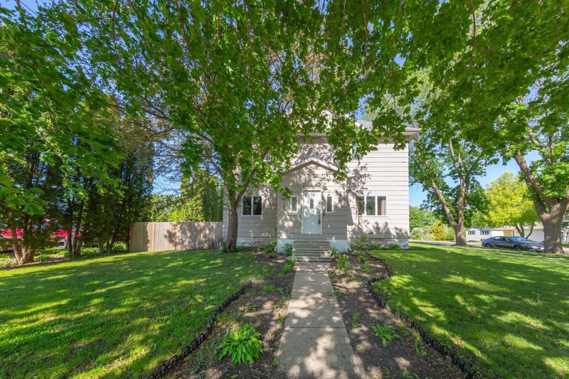 108 1st Ave NW, Mapleton, MN 56065