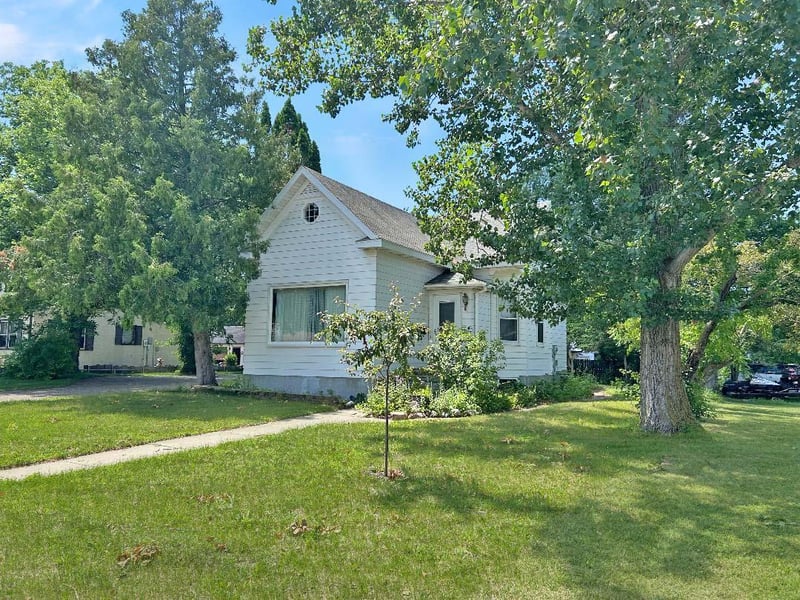 1213 Jefferson St S, Wadena, MN 56482