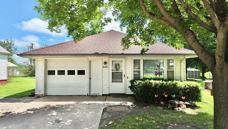 308 S Main St, Granada, MN 56039