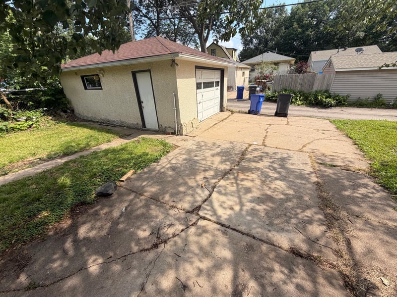 2140 Bush Ave E, Saint Paul, MN 55119