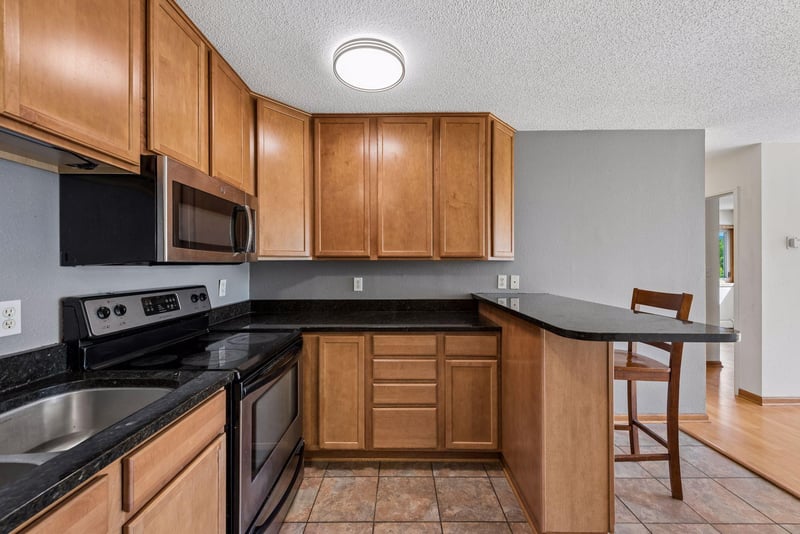 1800 Lasalle Ave #101, Minneapolis, MN 55403