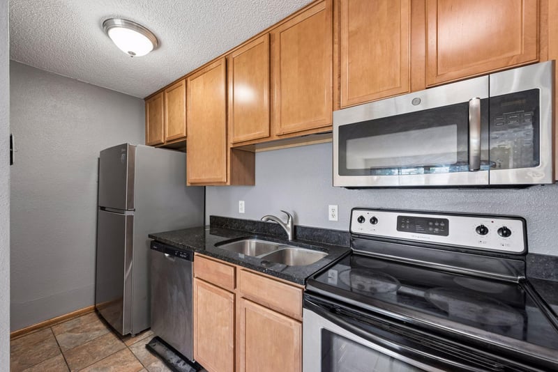1800 Lasalle Ave #101, Minneapolis, MN 55403