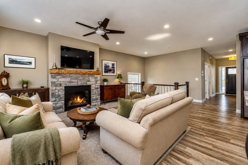 503 Autumn Ave SE, New Prague, MN 56071