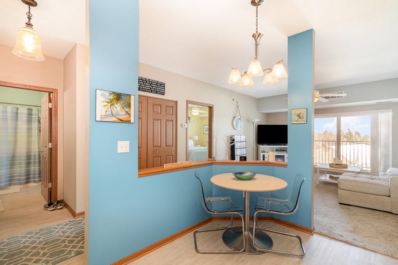 601 Levander Way #320, South Saint Paul, MN 55075
