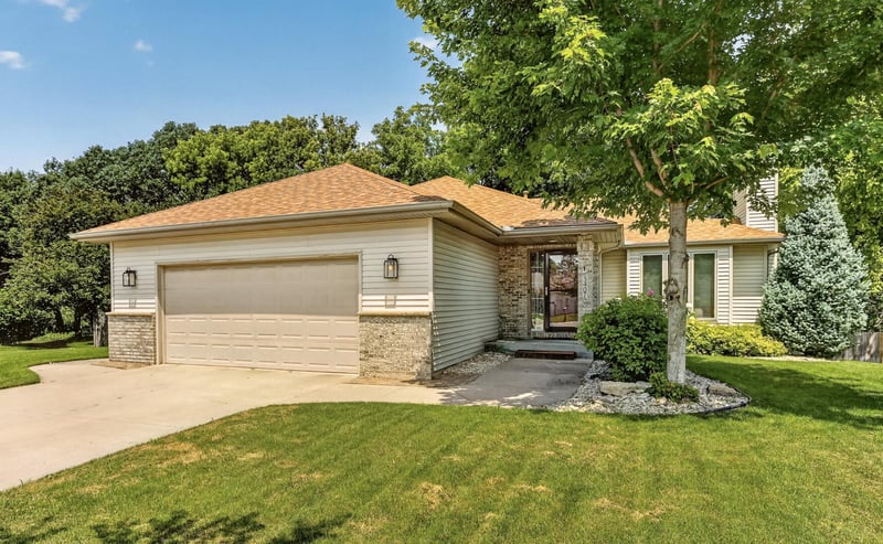 3407 Birchwood Ln SW, Rochester, MN 55902