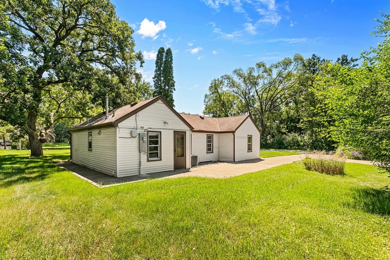 8706 Lincoln St NE, Blaine, MN 55434