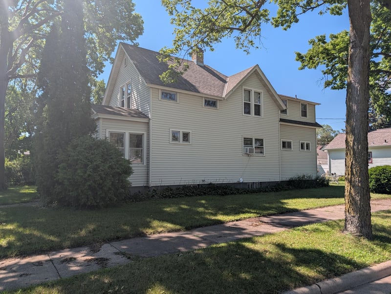 427 16th Ave N, Saint Cloud, MN 56303