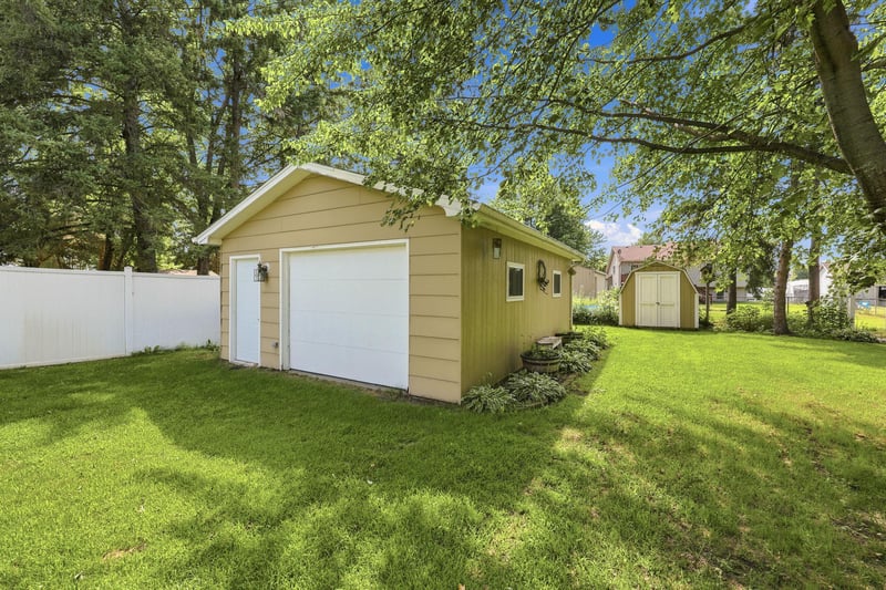 1311 2nd Ave S, Waite Park, MN 56387