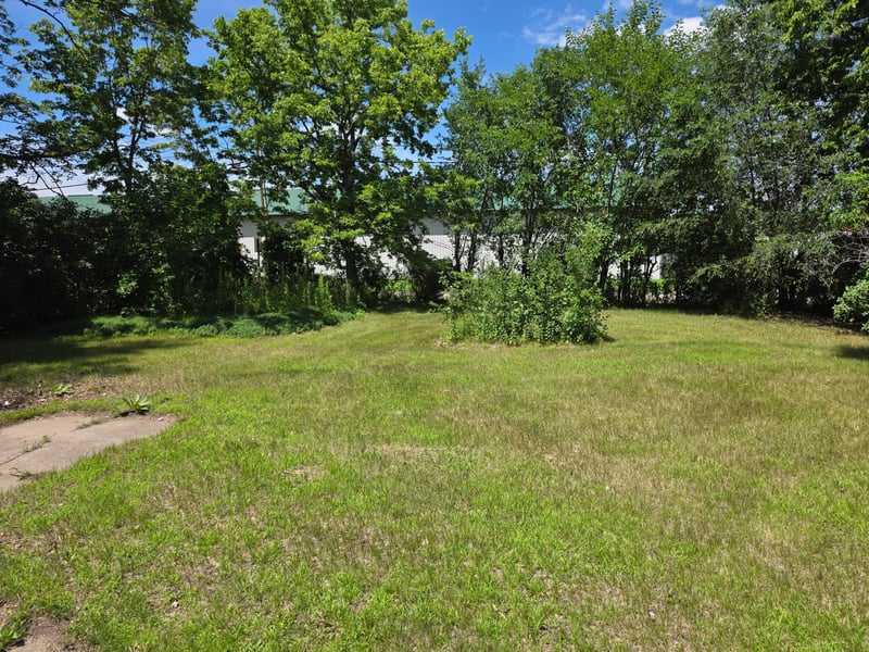559 North St, Anoka, MN 55303
