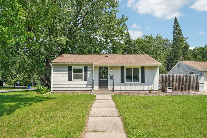 10035 3rd Ave S, Bloomington, MN 55420