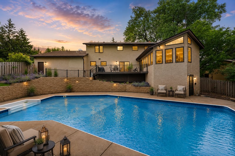 8030 Somerset Rd, Woodbury, MN 55125