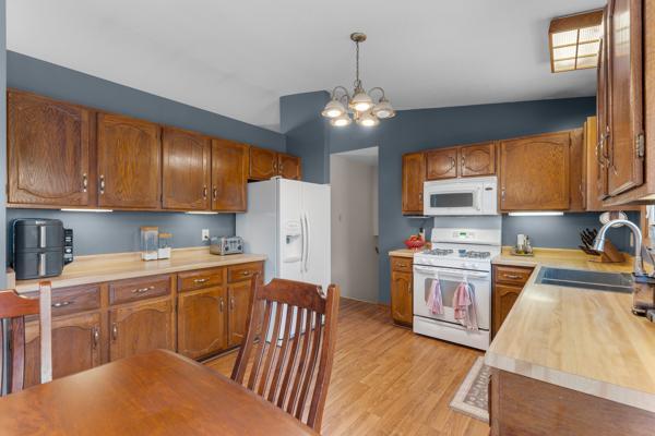 507 3rd St NE, Kasson, MN 55944