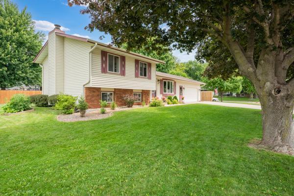 507 3rd St NE, Kasson, MN 55944