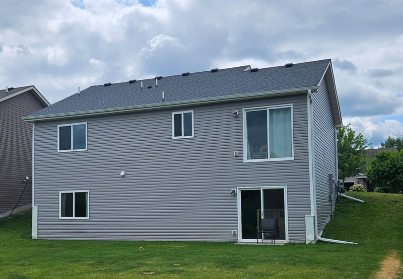 947 Breckenridge Ln, Montrose, MN 55363
