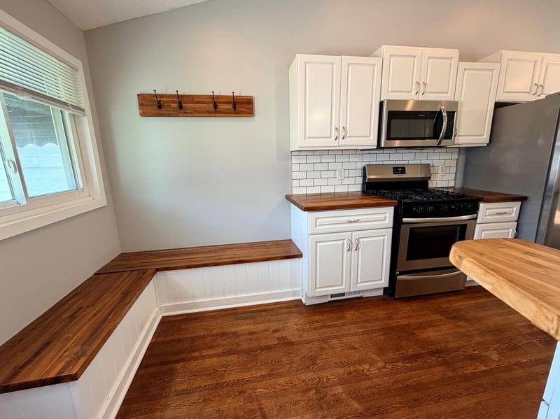 6716 Cedar Lake Rd S, Saint Louis Park, MN 55426