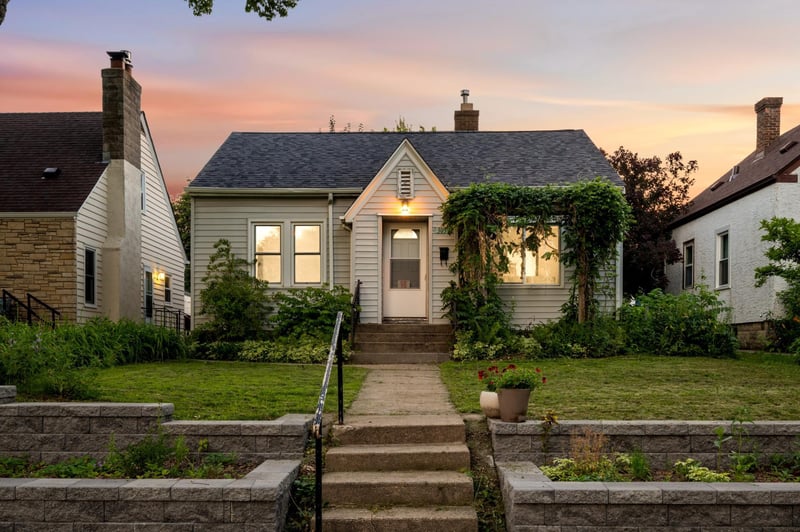 3039 Cleveland St NE, Minneapolis, MN 55418