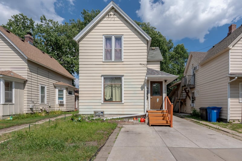 2115 5th St NE, Minneapolis, MN 55418