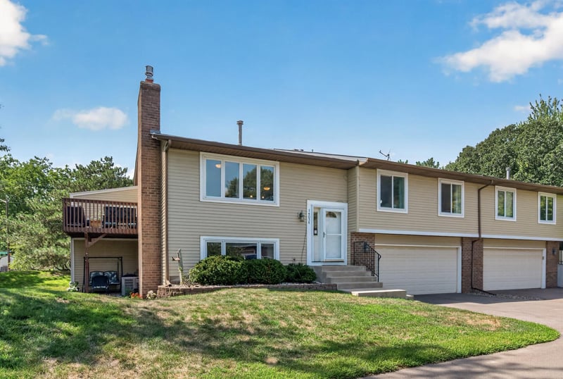 14034 Heywood Pa, Apple Valley, MN 55124