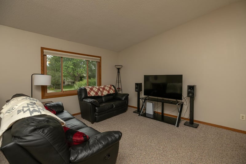824 26th St SE, Rochester, MN 55904