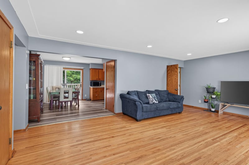 6911 E River Rd NE, Fridley, MN 55432