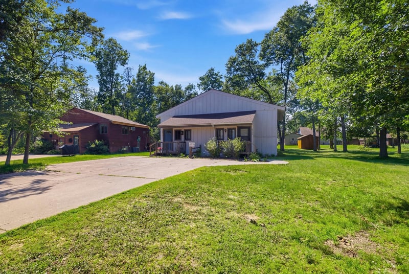 30325 N Pinewood Dr, Breezy Point, MN 56472