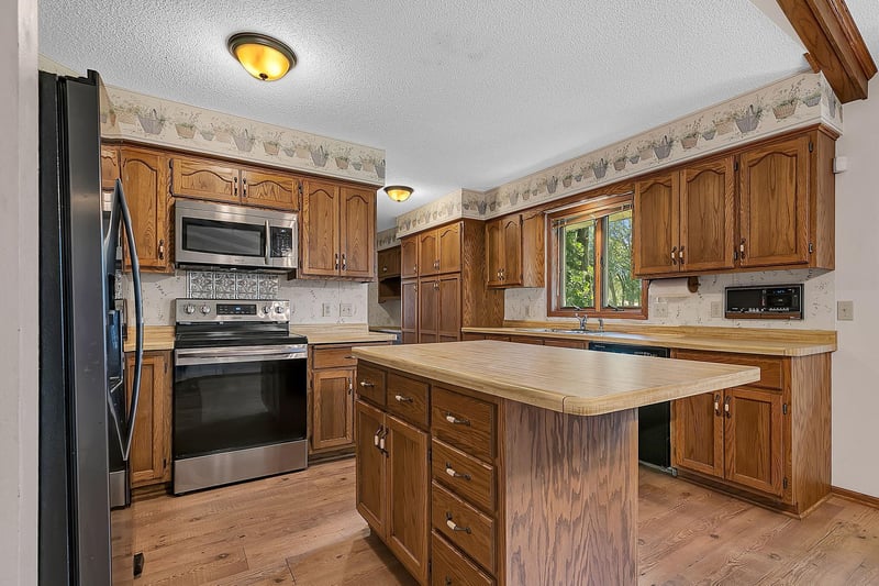 276 Waite Ave S, Saint Cloud, MN 56301