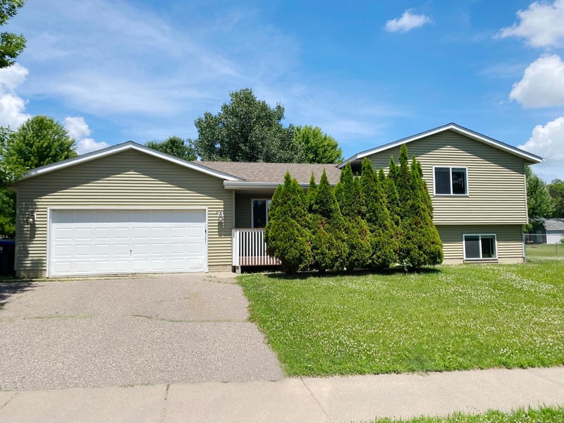 6161 Bakken St, Monticello, MN 55362