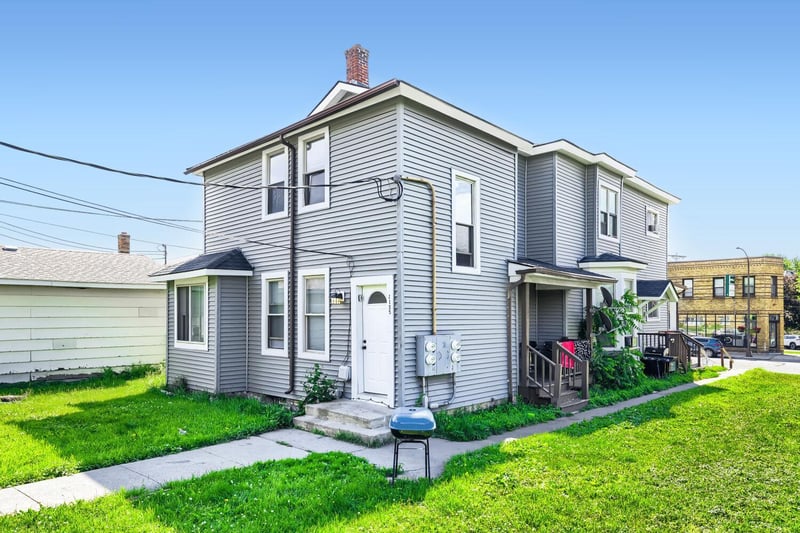 1155 7th St W, Saint Paul, MN 55102