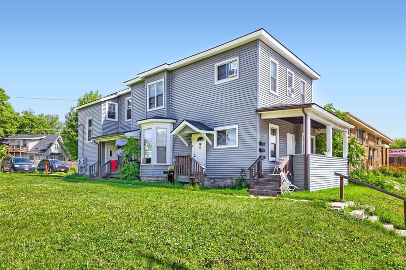 1155 7th St W, Saint Paul, MN 55102